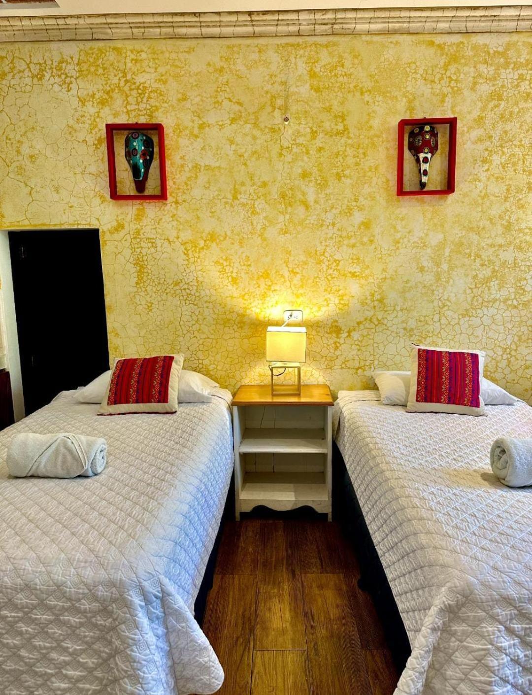 Casa Mia Hotel Антигуа-Гватемала Экстерьер фото